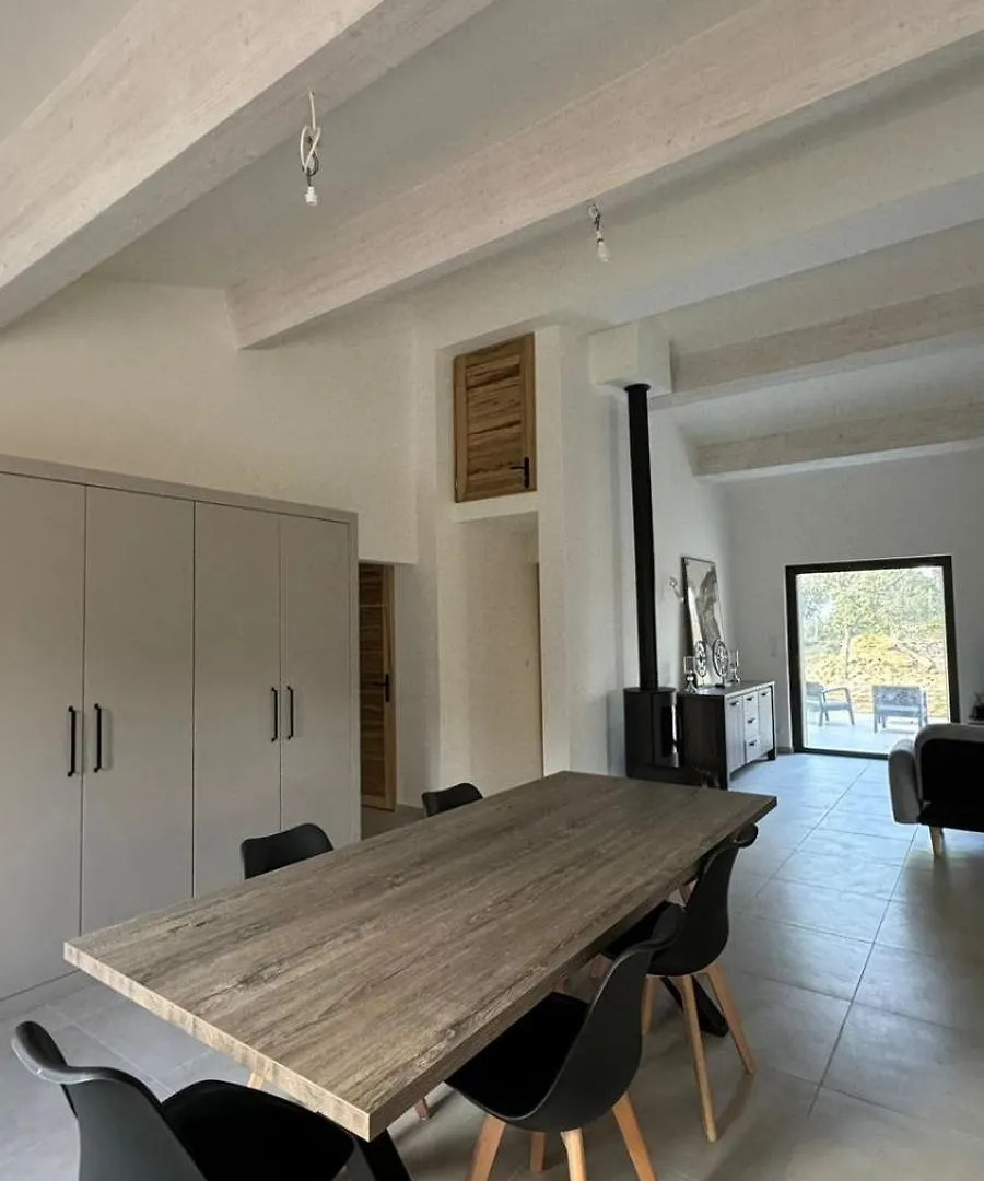 Holiday home Cabanon En Luberon Villa Bonnieux